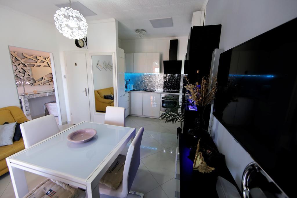 Villa Long Island Luxury Residence, Sali Dugi Otok-Private Parking,Next To Beach Kültér fotó